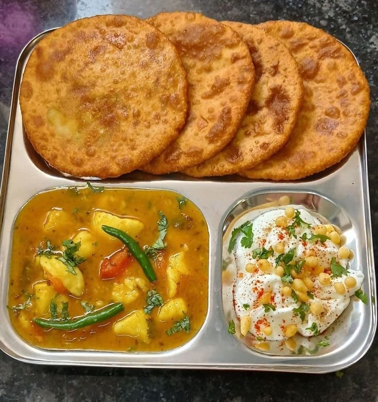 Aalu Paneer Ki Kachori